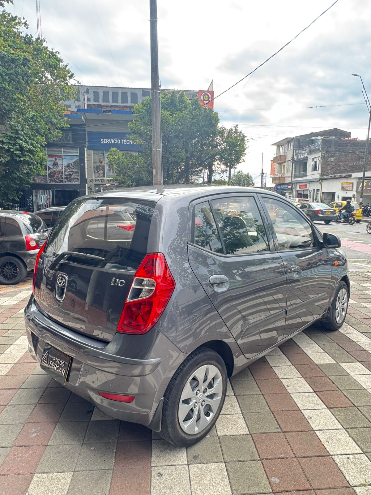 HYUNDAI i10 GL