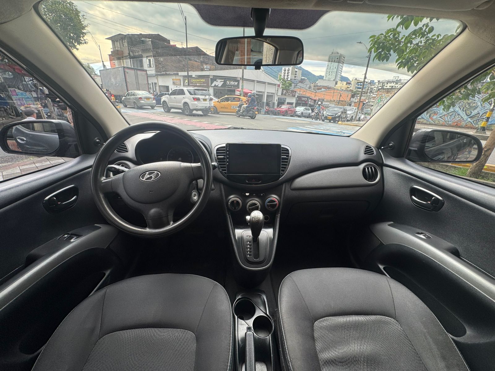 HYUNDAI i10 GL