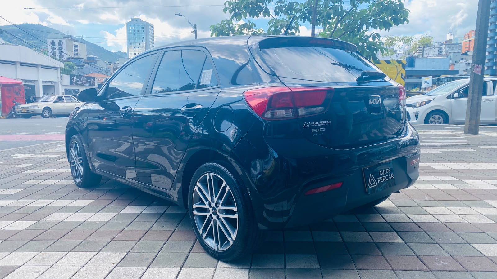 KIA RIO VIBRANT