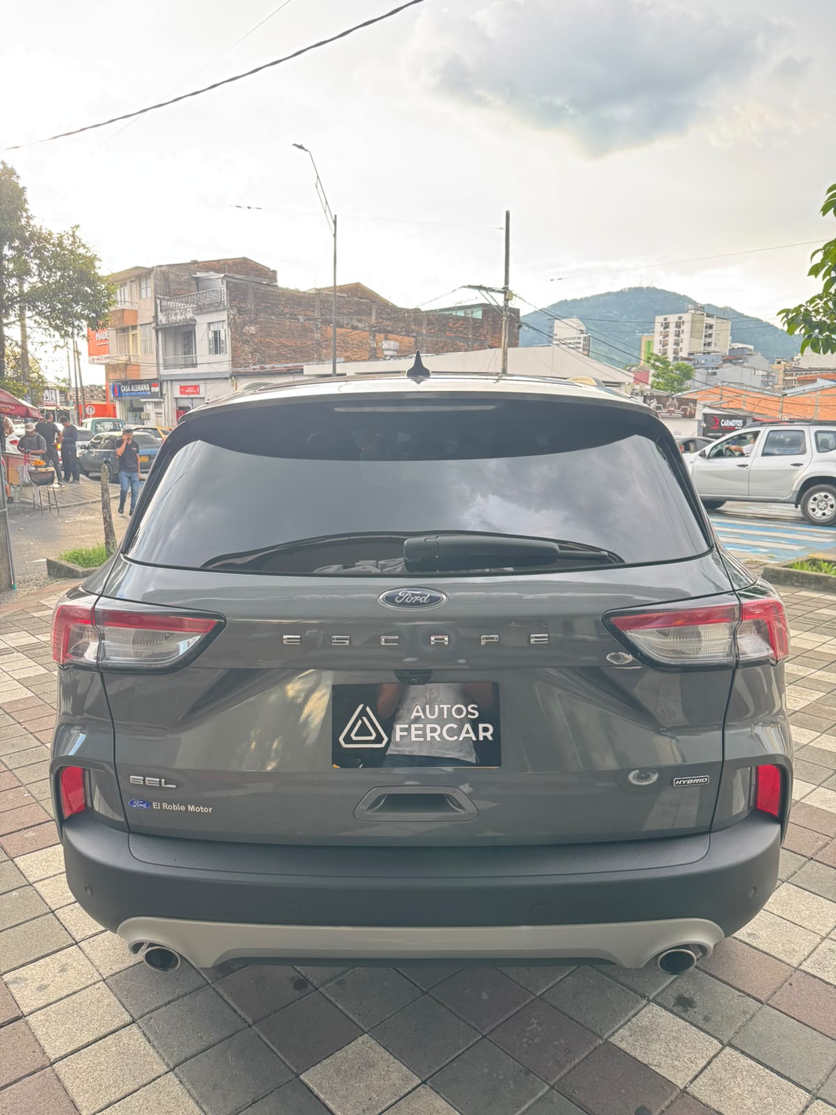 FORD ESCAPE  SE HÍBRIDA