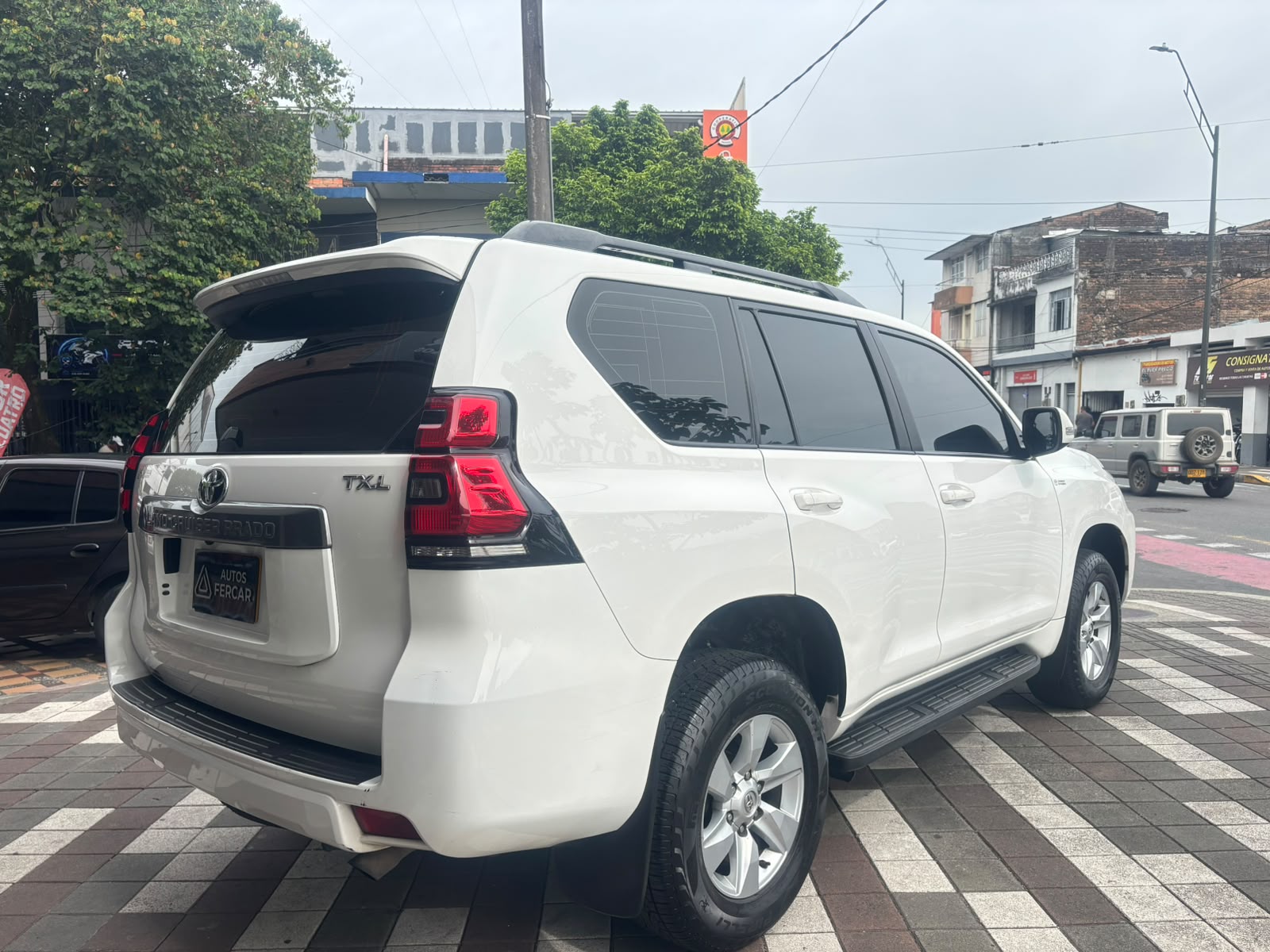 Toyota Land Cruiser Prado TXL 4X4