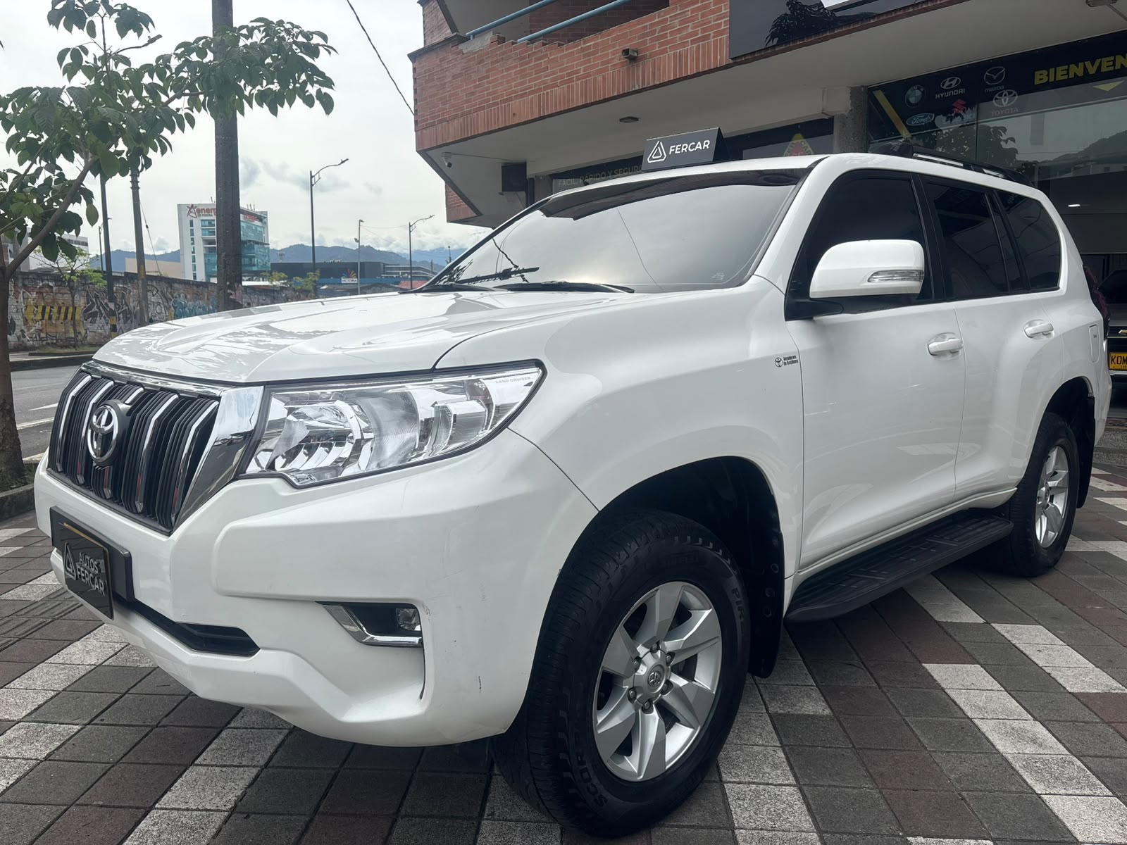 Toyota Land Cruiser Prado TXL 4X4