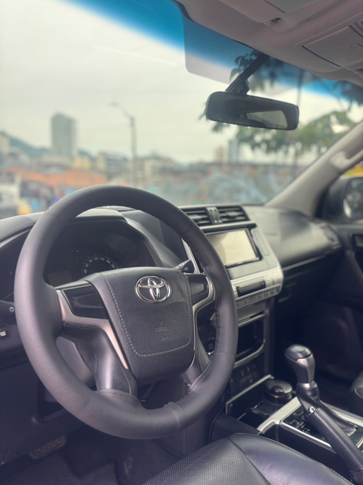 Toyota Land Cruiser Prado TXL 4X4