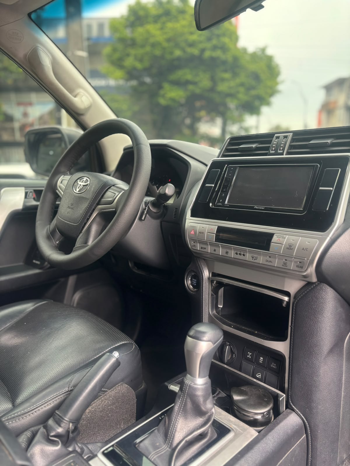 Toyota Land Cruiser Prado TXL 4X4