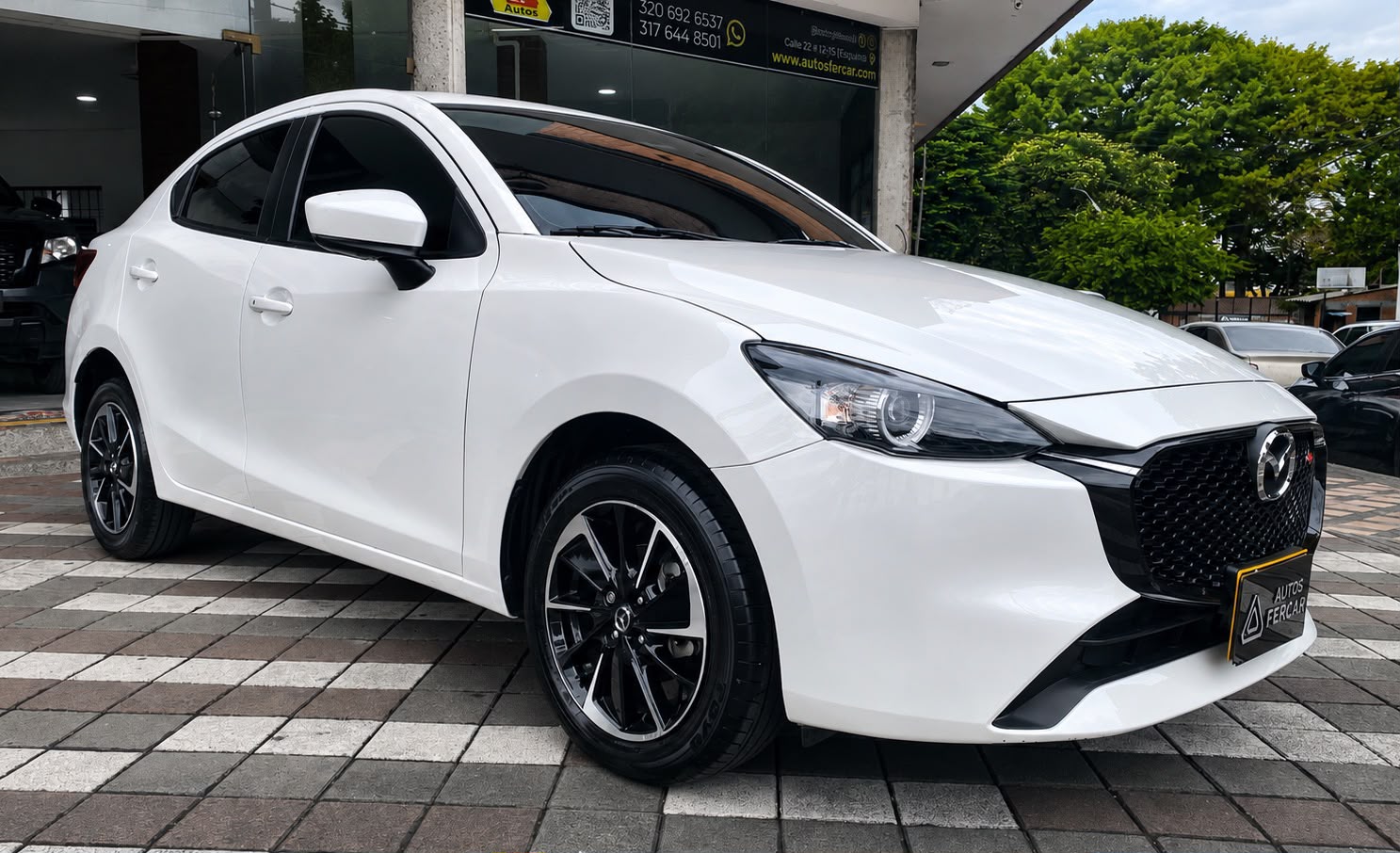 MAZDA 2 SEDAN GRAND TOURING LX