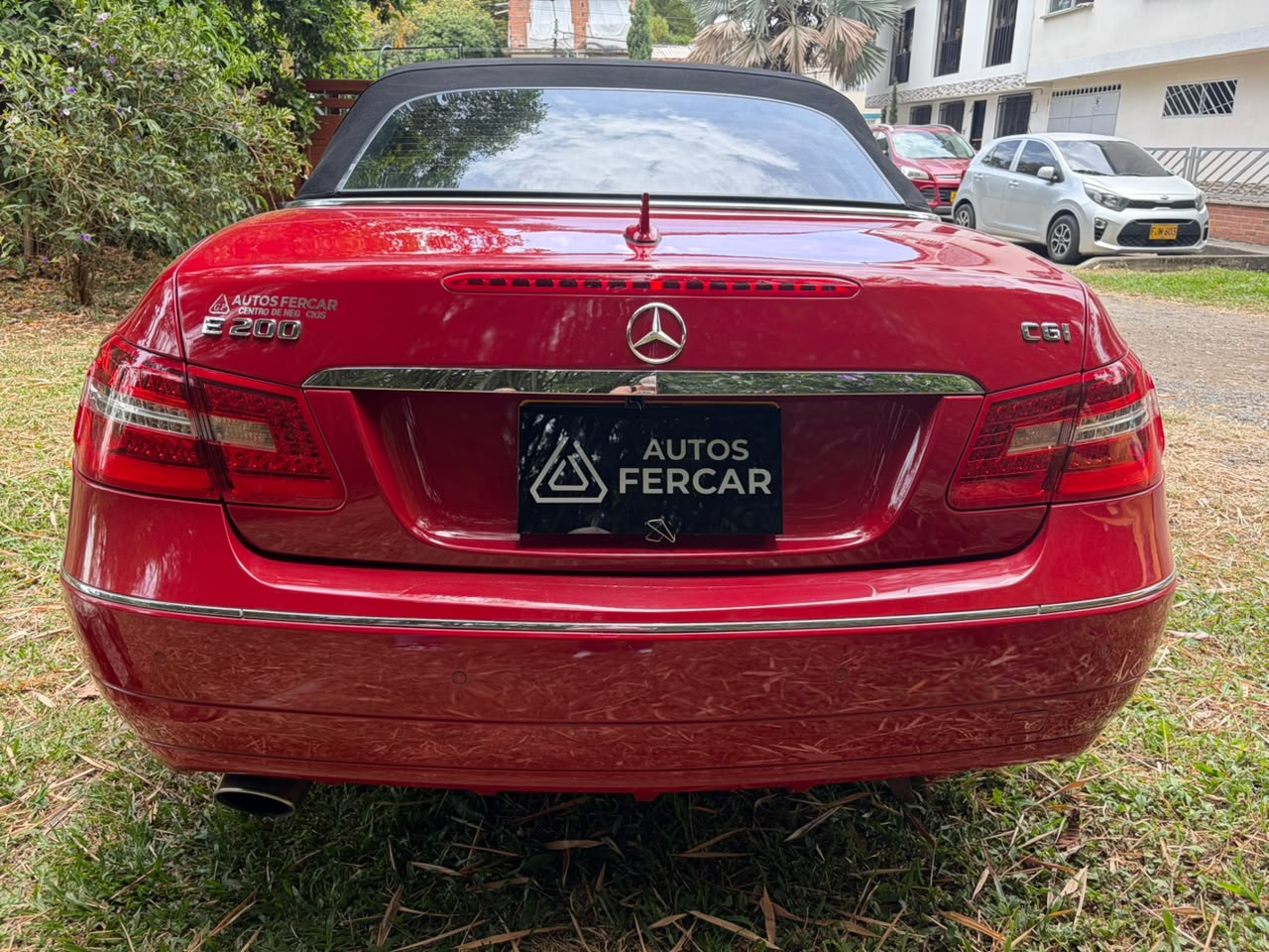 MERCEDES BENZ E200 CGI