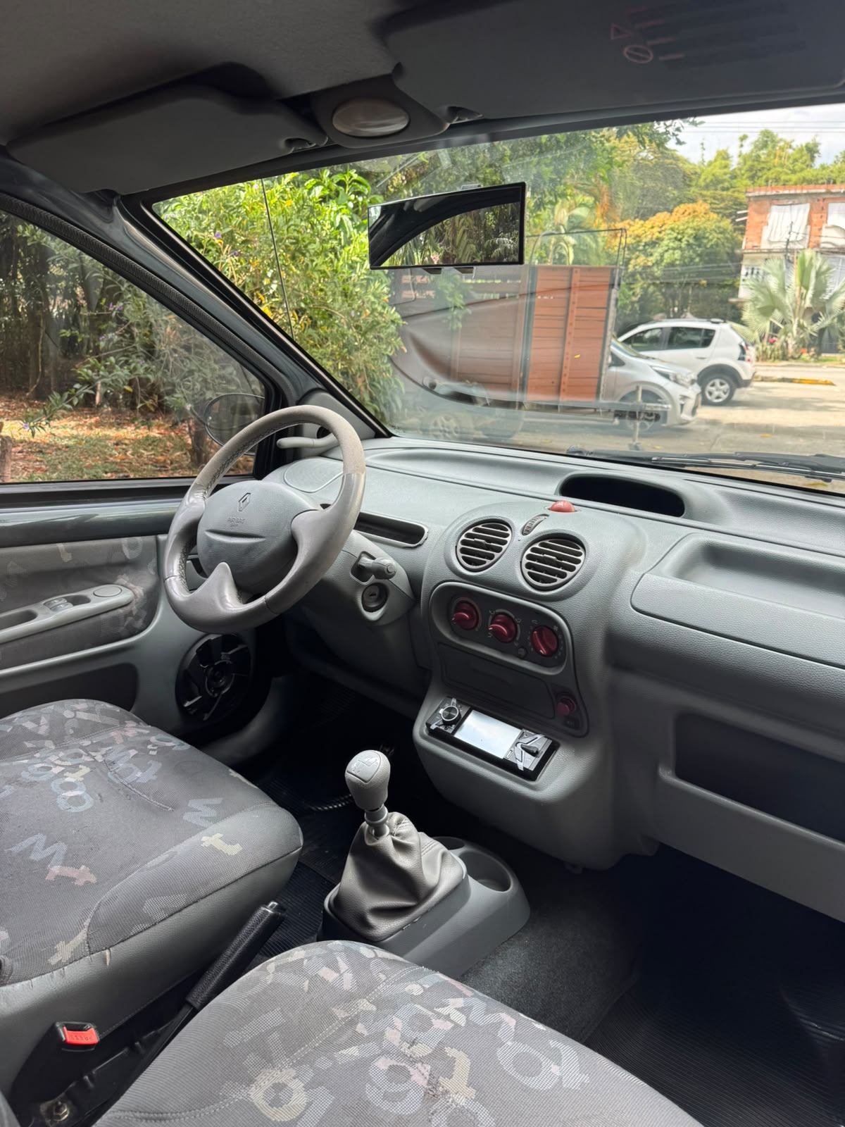 RENAULT TWINGO AUTHENTIQUE