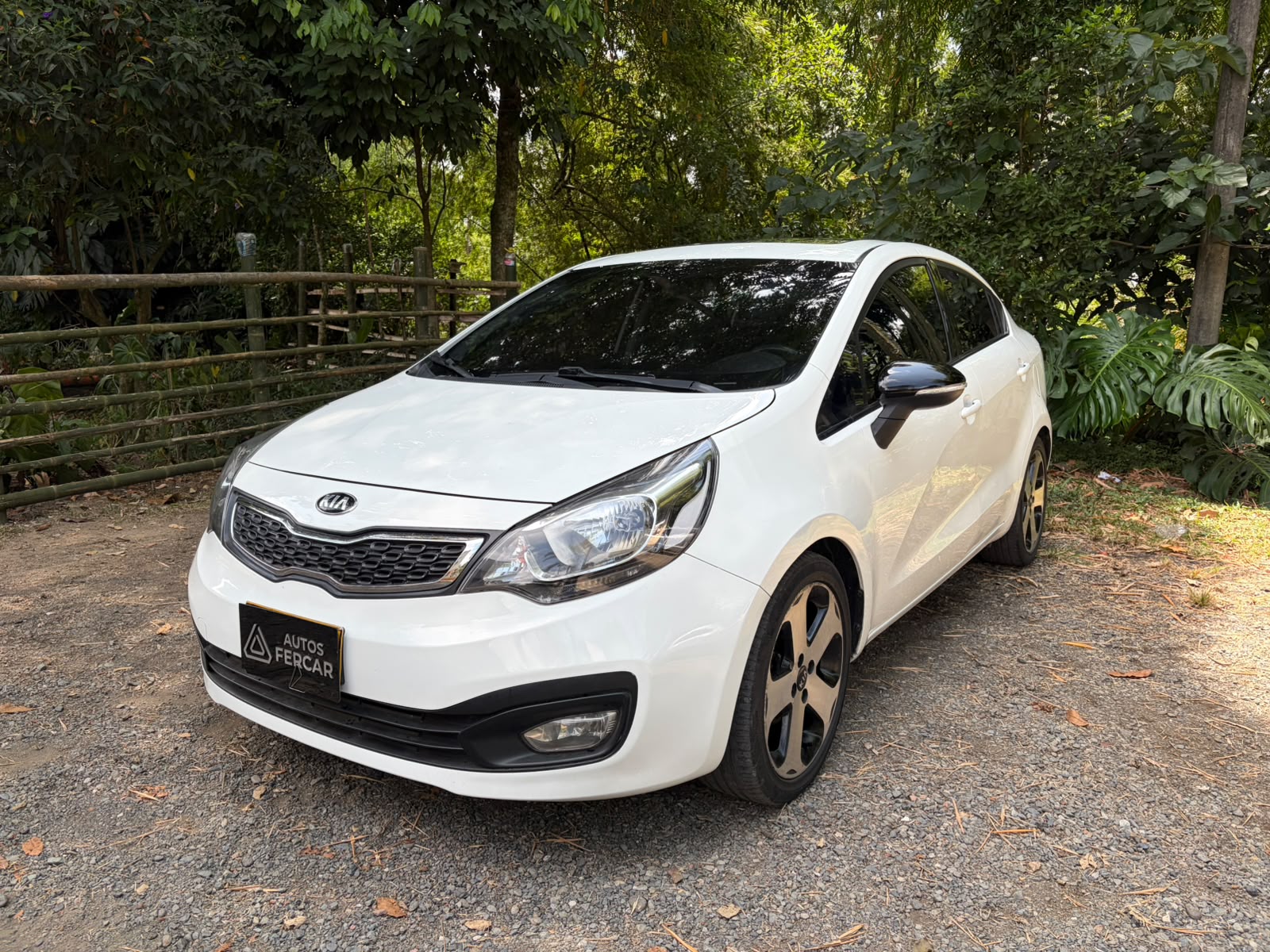 KIA RIO UB EX